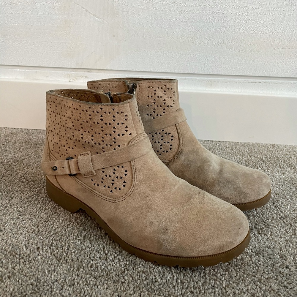 Teva Boots